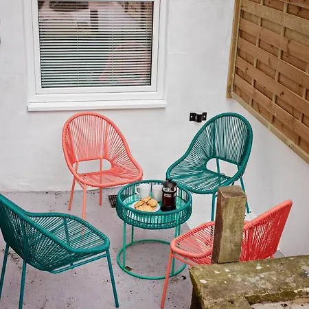 The Dragon's Den Apartment *