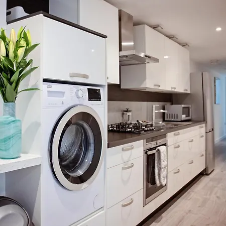 The Dragon's Den Apartment